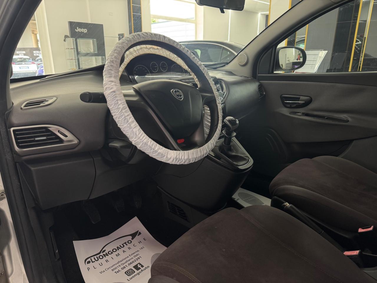 Lancia Ypsilon 1.2 69Cv Platinum