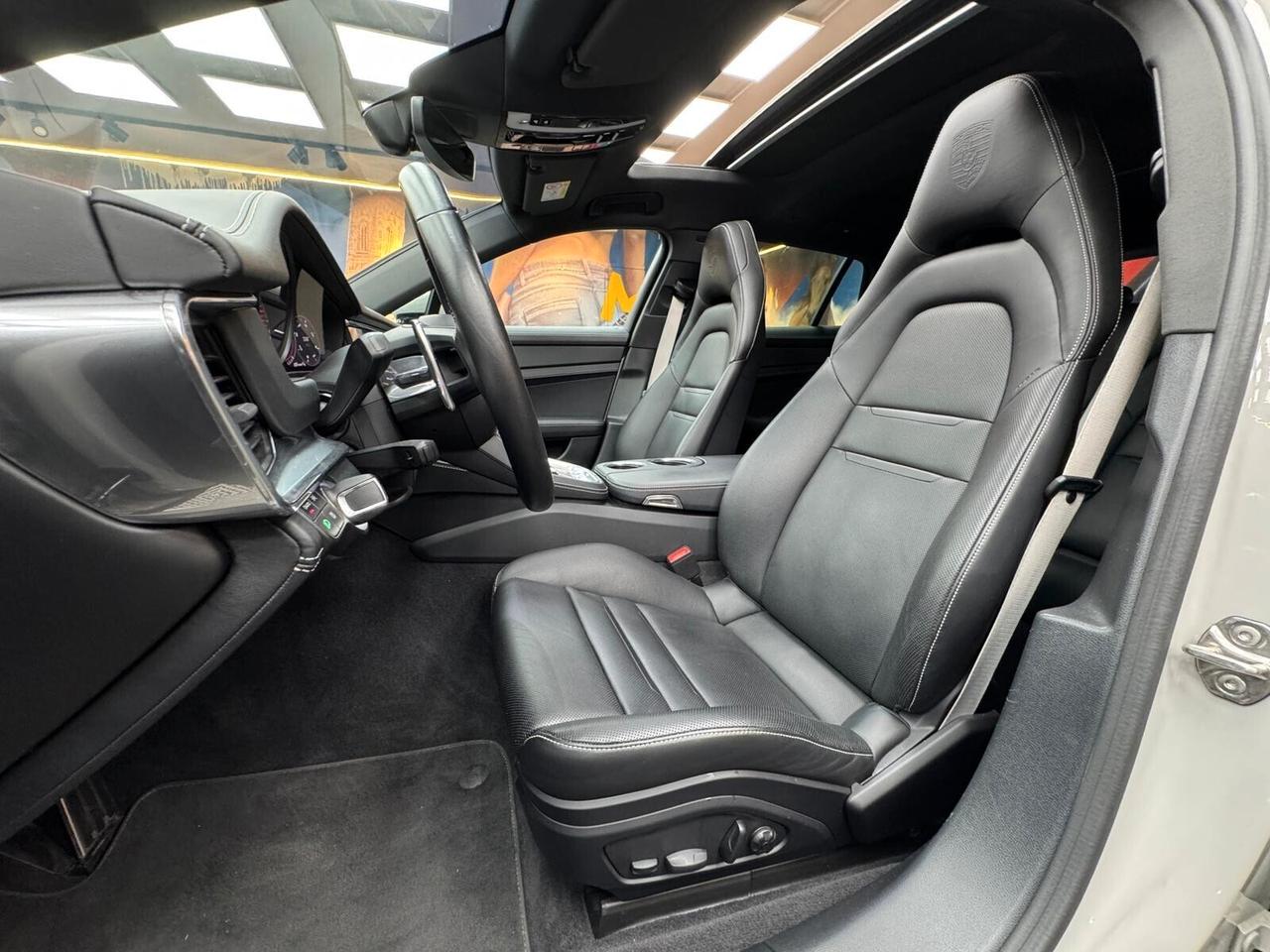 Porsche Panamera 2.9 4 E-Hybrid Sport Turismo Platinum Edition (881)