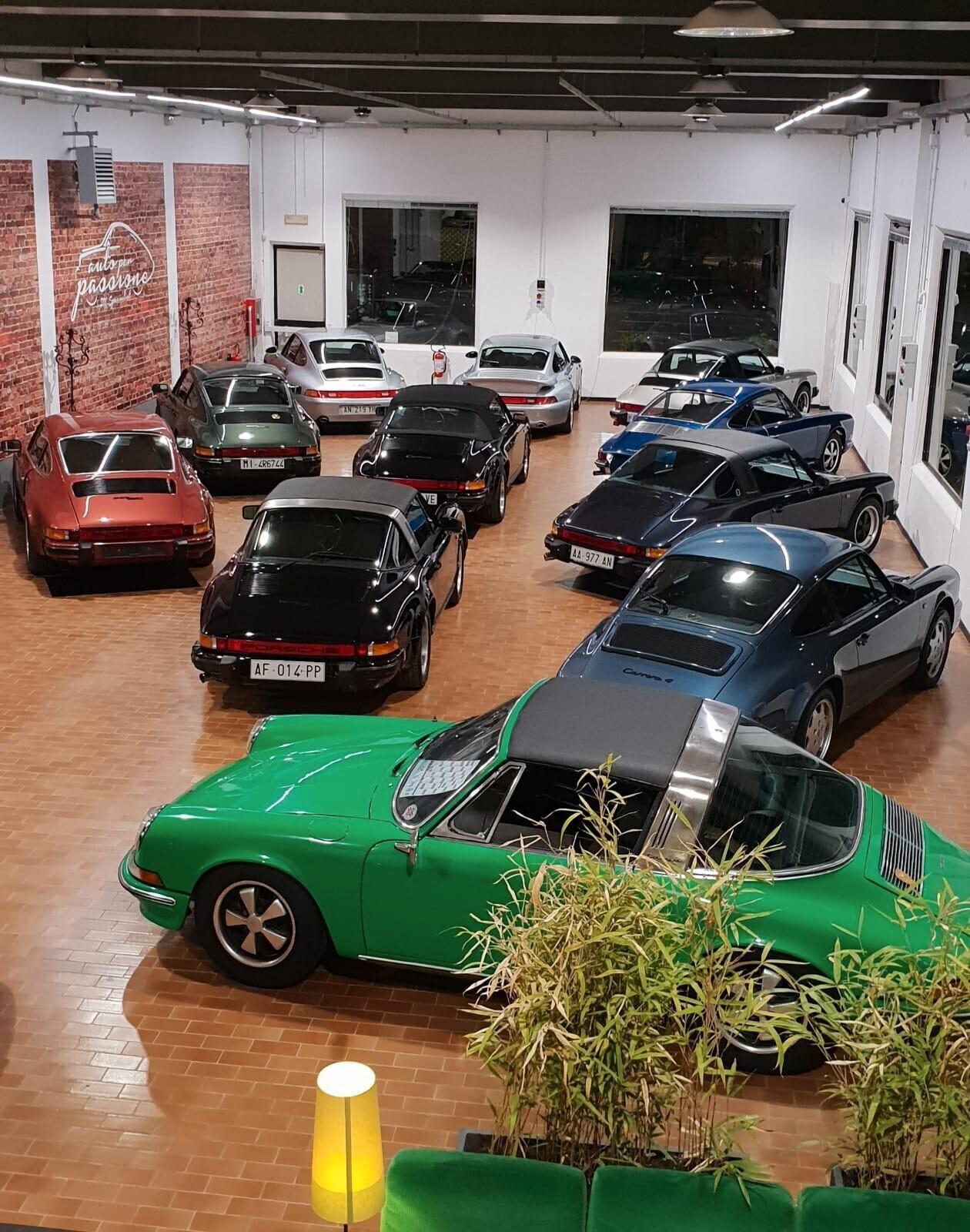 Porsche 993 911 Porsce Carrera2 Book service asi italia