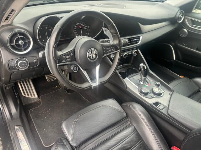 Alfa Romeo Giulia 2.0 Turbo 280 CV AT8 AWD Q4 Veloce