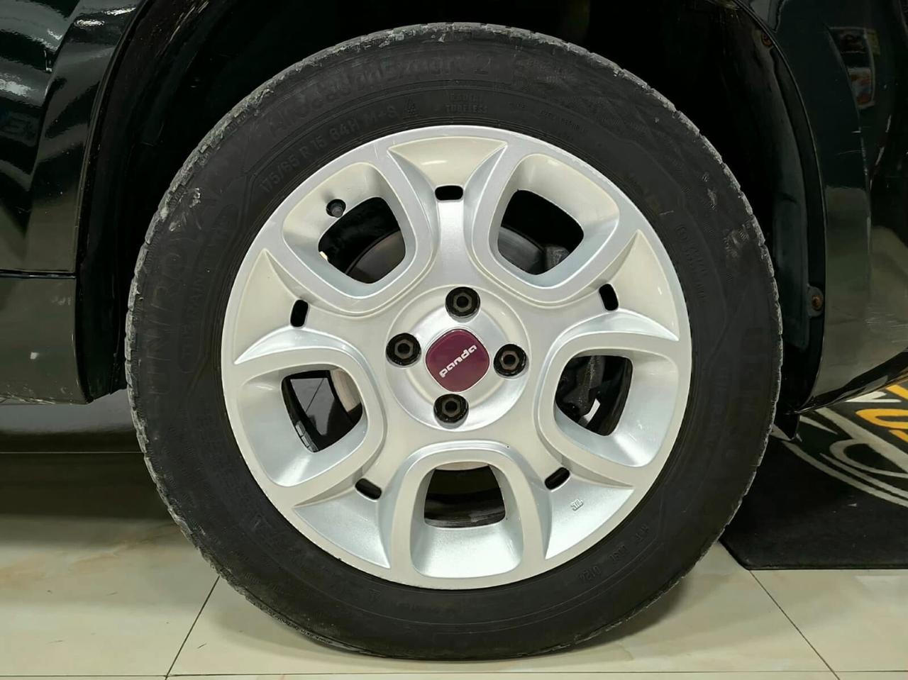 Fiat Panda 0.9 t.air t. 85cv natural power Lounge 2013