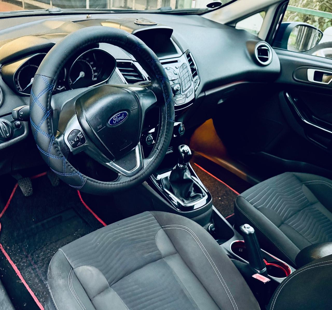 Ford Fiesta 1.5 TDCi 75CV 3 porte Ok Neopatentati