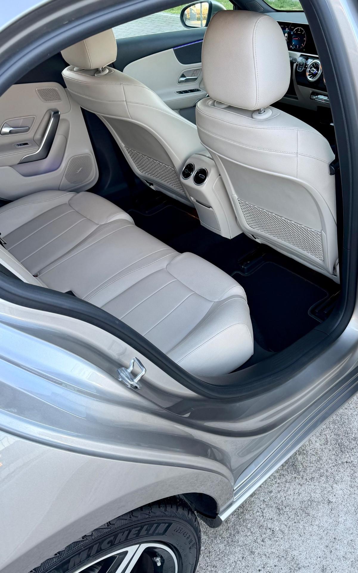 Mercedes-benz A 200 d Automatic Premium