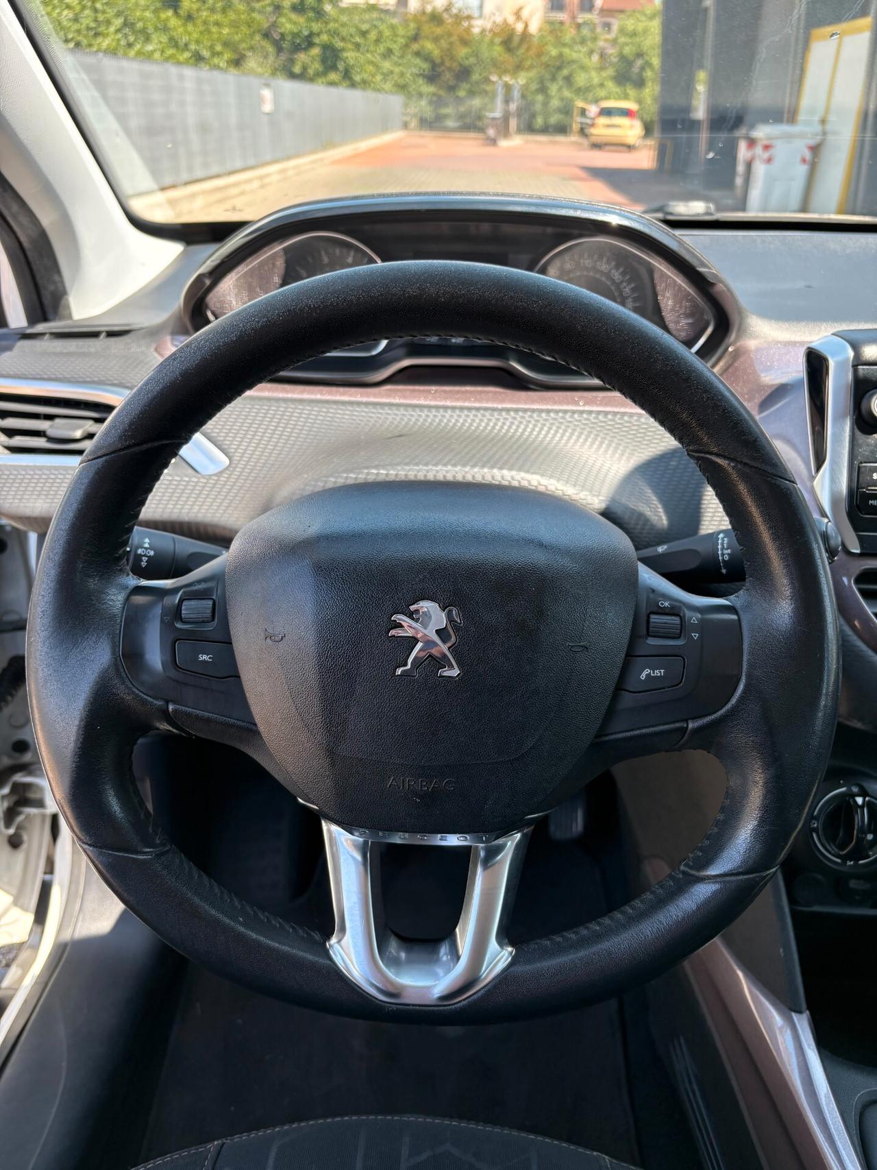 Peugeot 2008 PureTech 82 Allure