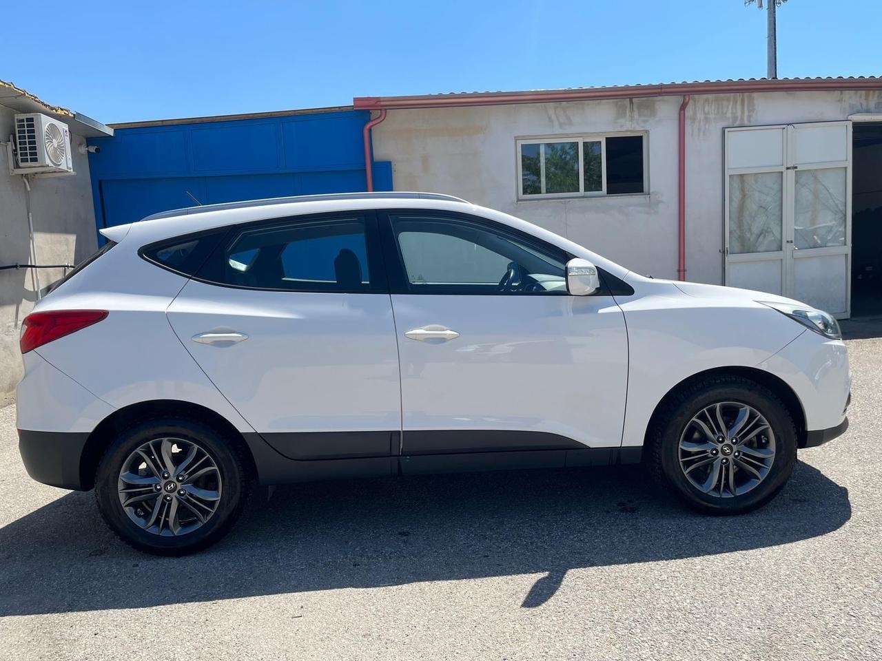 Hyundai iX35-1.7 crdi- full-2014