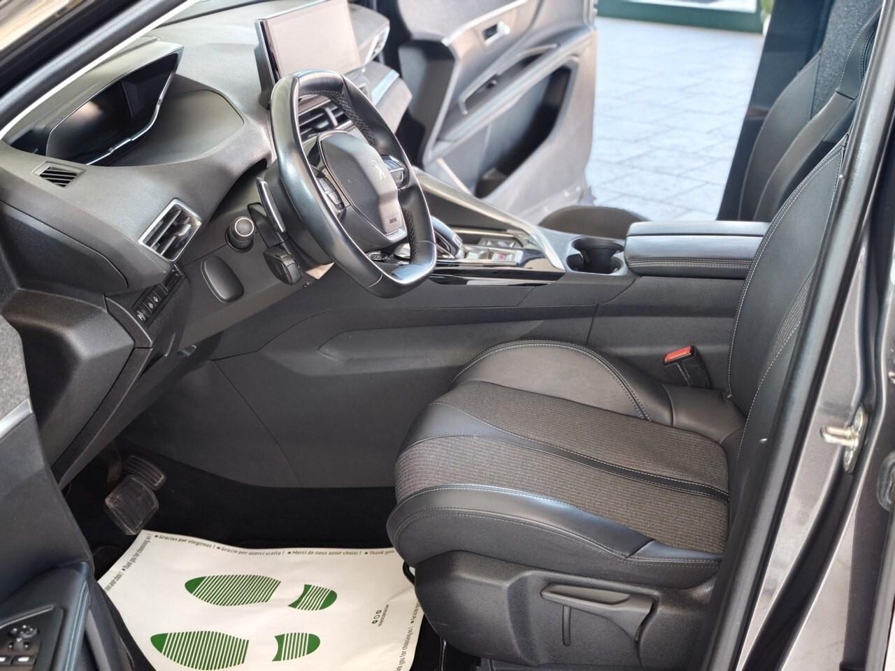 Peugeot 3008 BlueHDi 130 S&S EAT8 Active Pack
