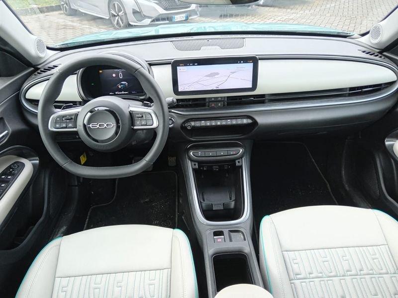FIAT 600 1.2 Hybrid 100cv La Prima