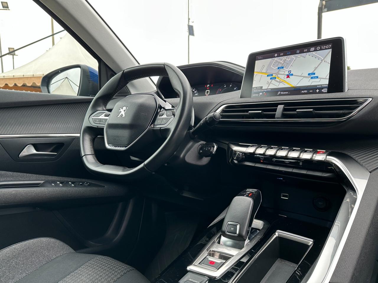 PEUGEOT 3008 1.5 BlueHDi 130 S&S EAT8 Business