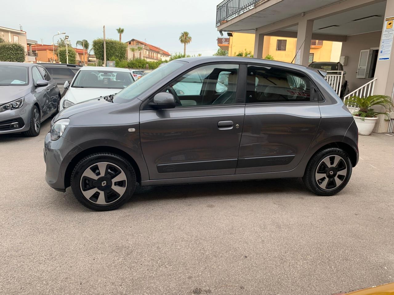 Renault Twingo SCe EDC La Parisienne
