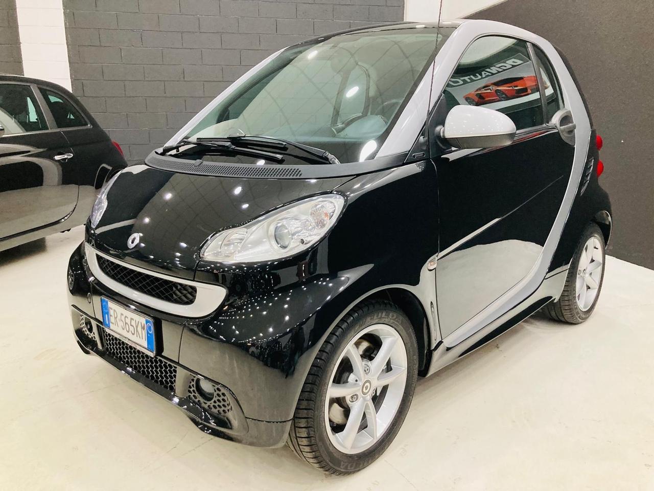 Smart ForTwo 1000 52 kW MHD coupé passion