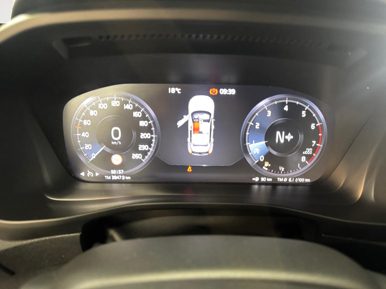 VOLVO XC40 1.5 t2 Momentum Core