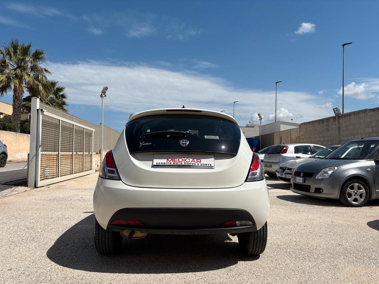 Lancia Ypsilon 1.2 69 CV 5 porte S&S Elefantino Blu