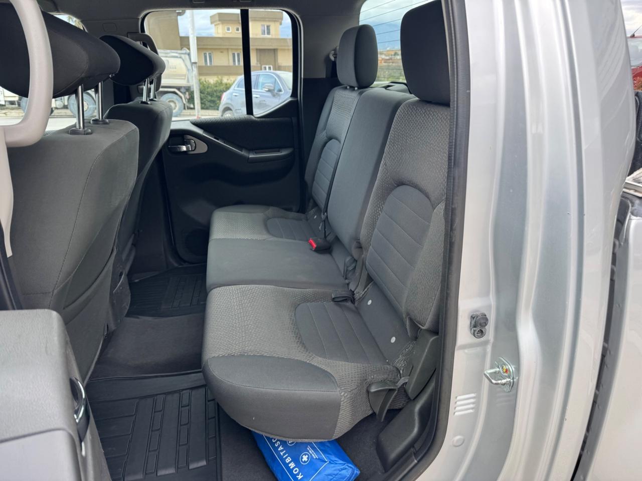 Nissan Navara 2.5 dCi 190CV 4 porte Double Cab Platinum