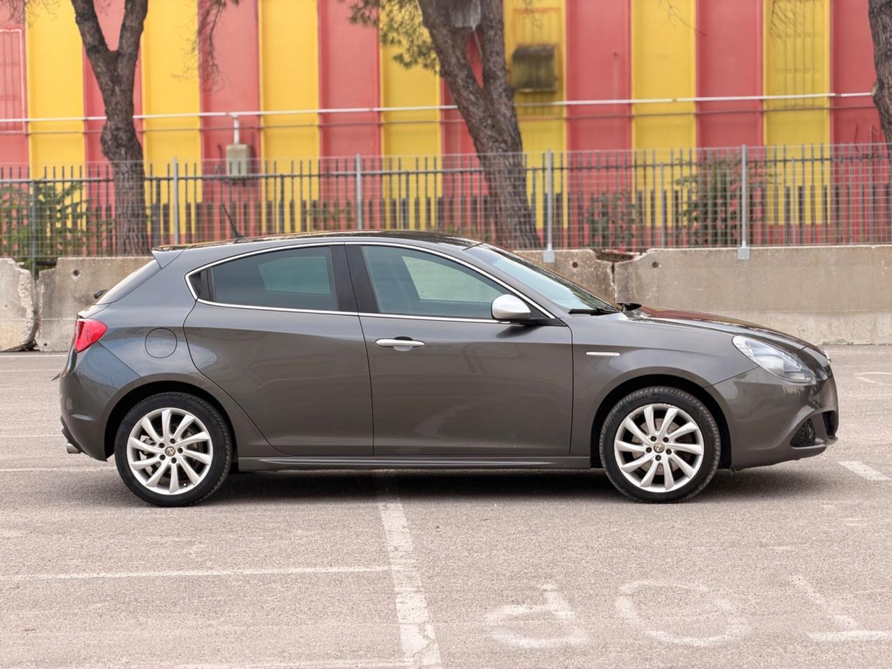 Alfa Romeo Giulietta 2.0 JTDm-2 140 CV Distinctive