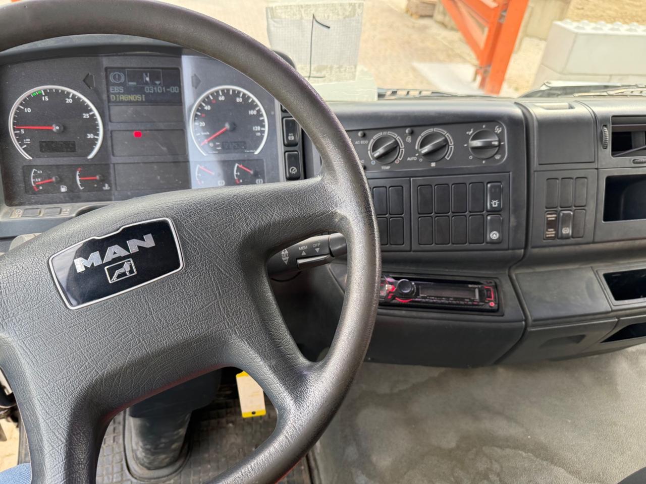 MAN 41.480 TGA ribaltabile 8x4 Euro3