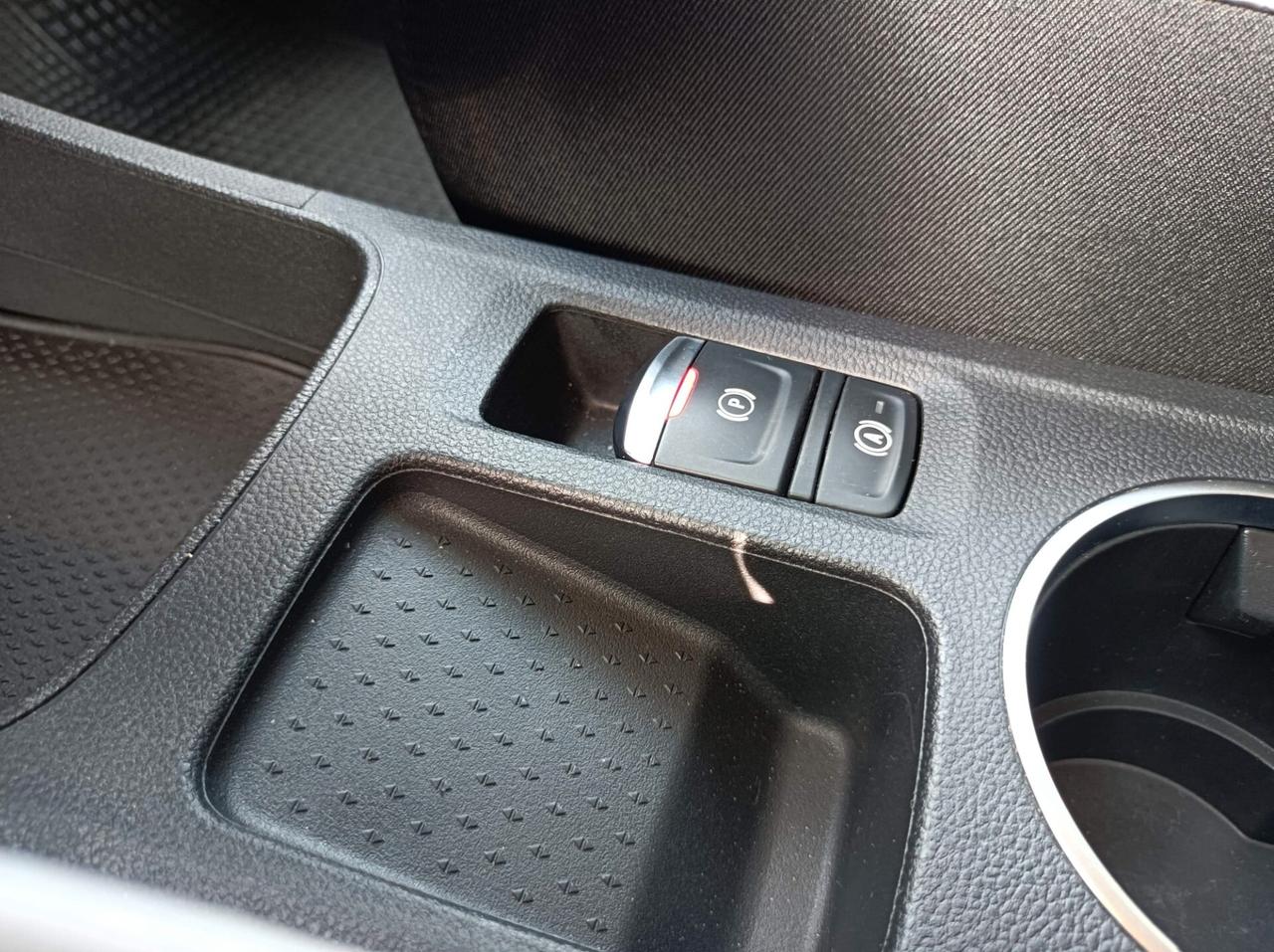 Renault Captur Plug-in Hybrid E-Tech 160 CV Intens