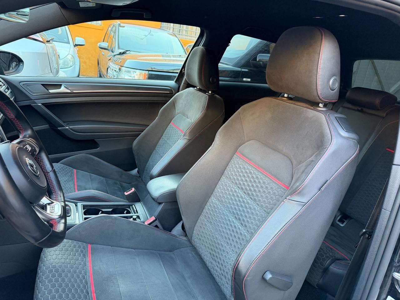 Volkswagen Golf GTI Performance 2.0 245 CV TSI DSG 3p. BMT