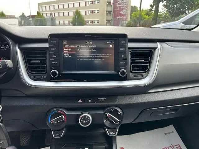 Kia Stonic 1.4 Benzina 100cv STYLE Usato Garantito