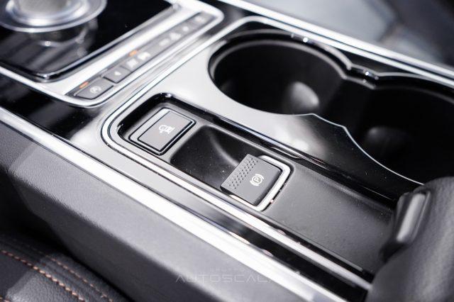 JAGUAR XE 2.0 D Turbo 180cv Aut. *SOLO X COMMERCIANTI*