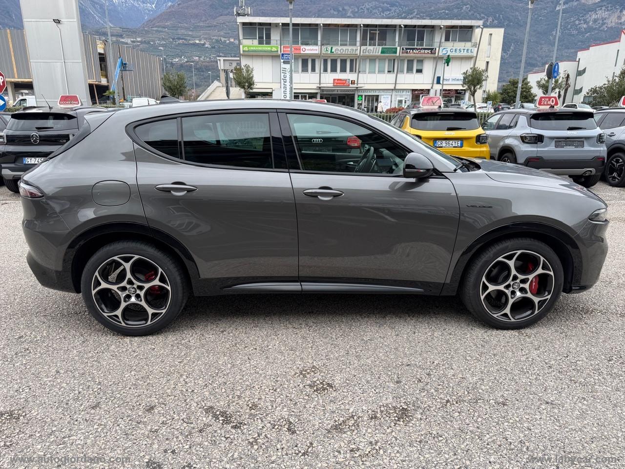 ALFA ROMEO Tonale 1.5 130 CV MHEV TCT7 Veloce MY24 PACK : VELOCE, PREMIUM,WINTER, RUOTE EXTRA 19',