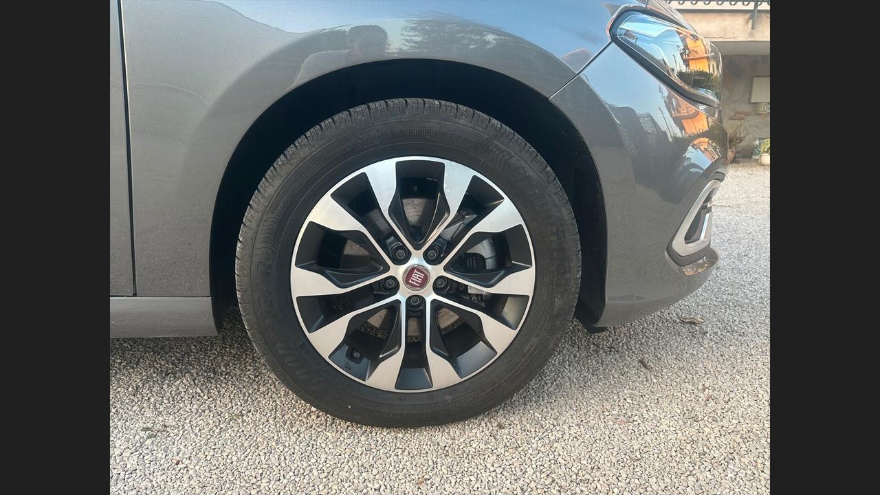 Fiat Tipo 1.6 RESTYLING 5 porte 2023