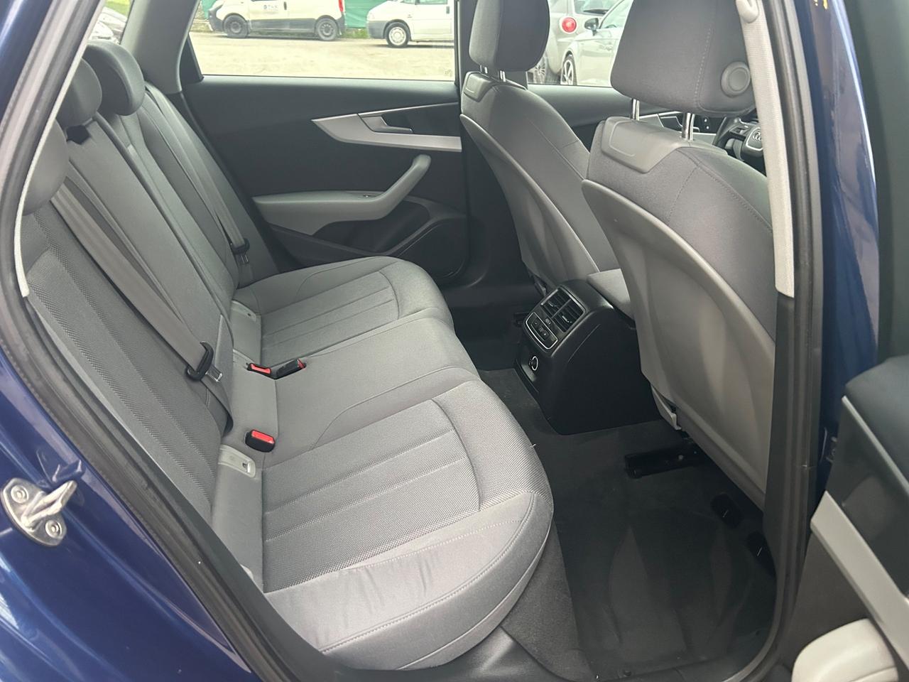 Audi A4 Avant 2.0 TDI 122 CV Euro6B