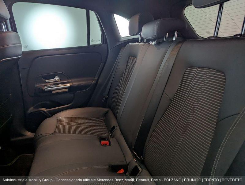 Mercedes-Benz GLA 200 D 4MATIC SPORT PLUS AUTOMATIC
