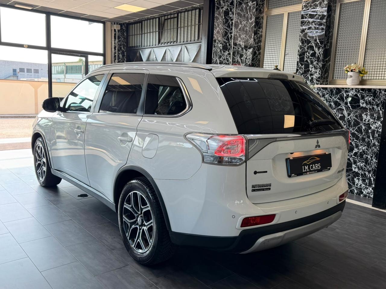Mitsubishi Outlander 2.2 DI-D 4WD Instyle 7p.