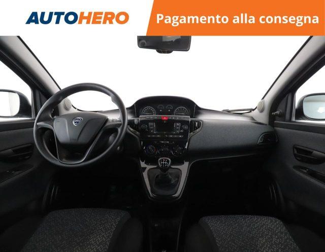 LANCIA Ypsilon 1.0 FireFly 5 porte S&S Hybrid Ecochic Silver