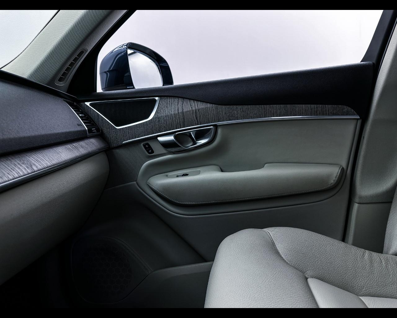 VOLVO XC90 (2014-->) - XC90 B5 (d) AWD automatico 7 posti Core