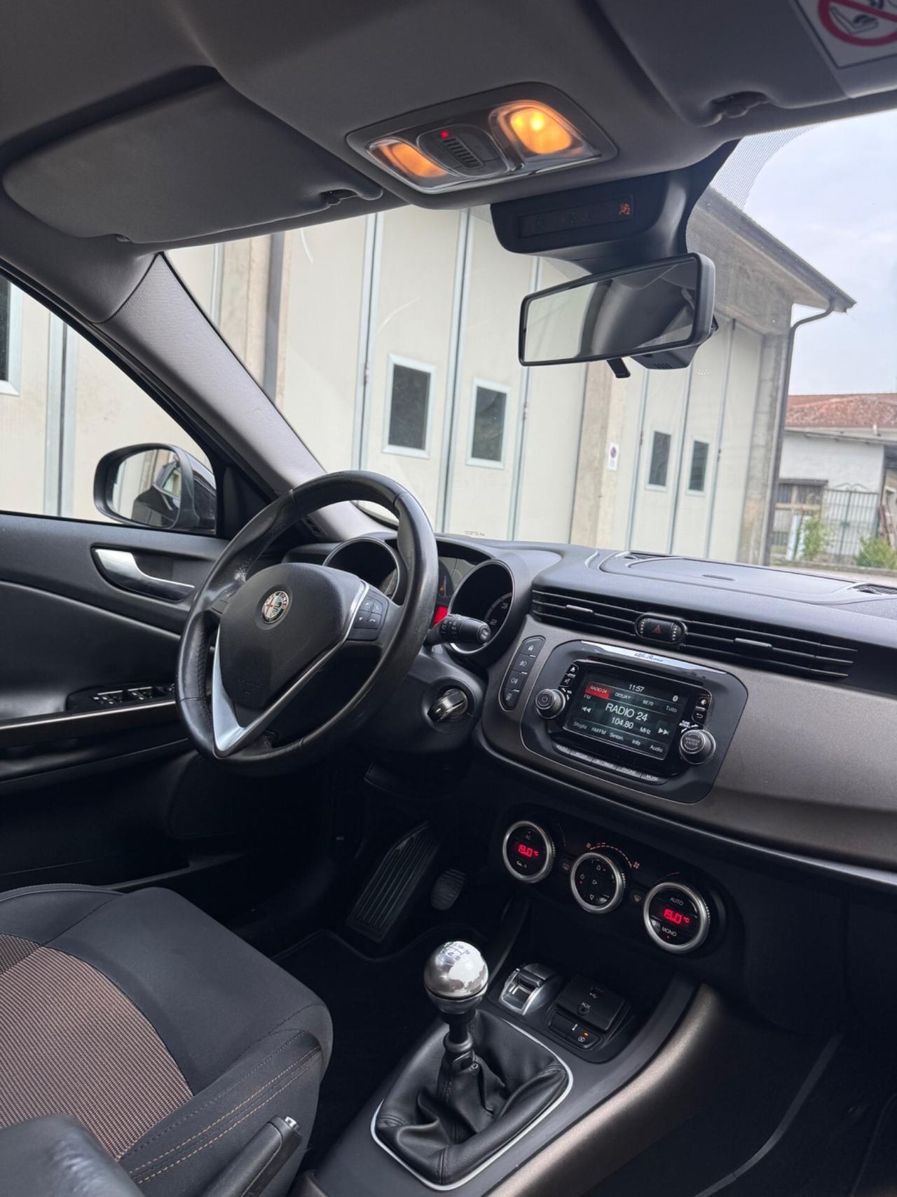 Alfa Romeo Giulietta 1.6 JTDm-2 105 CV Exclusive