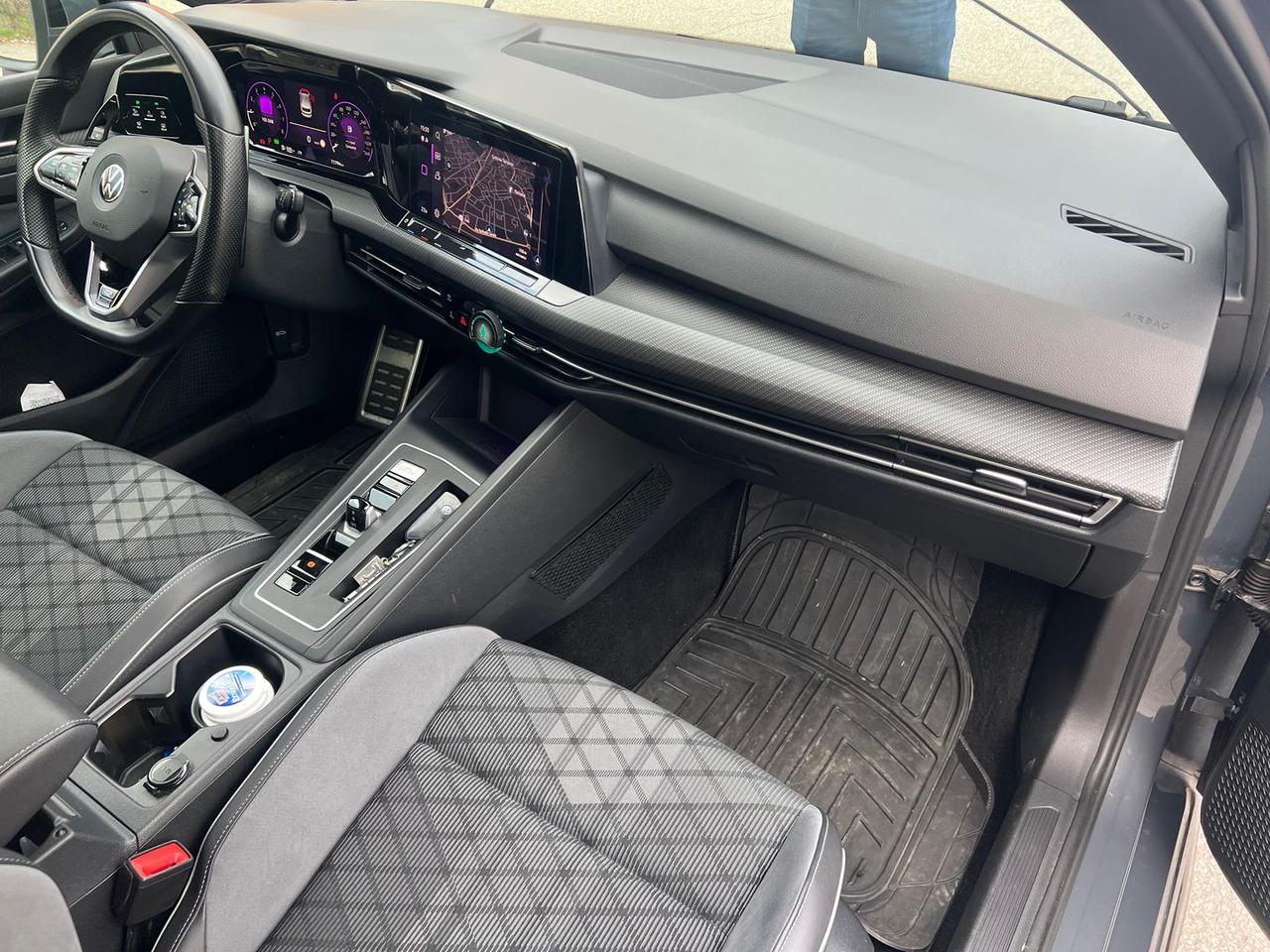 Volkswagen Golf R Line 1.5 eTSI MHEV #9260