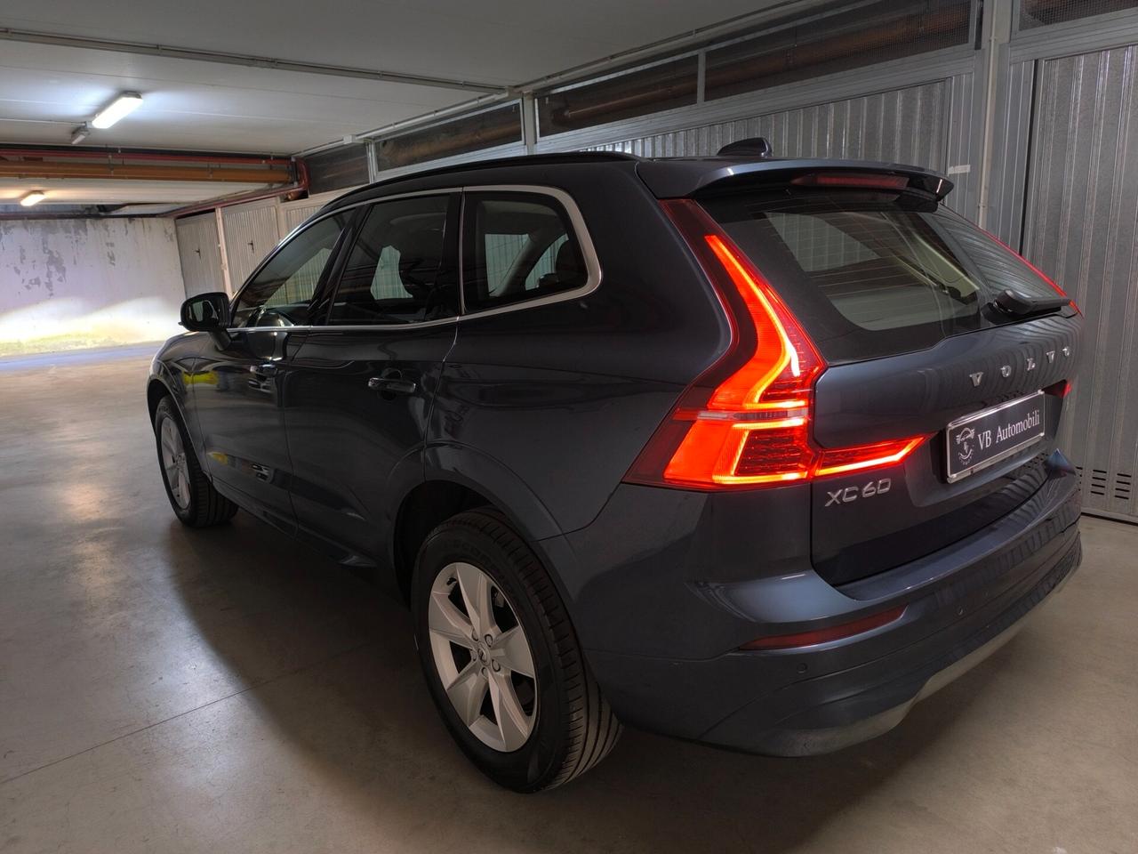 Volvo XC 60 XC60 B4 (d) AWD Geartronic Momentum Pro