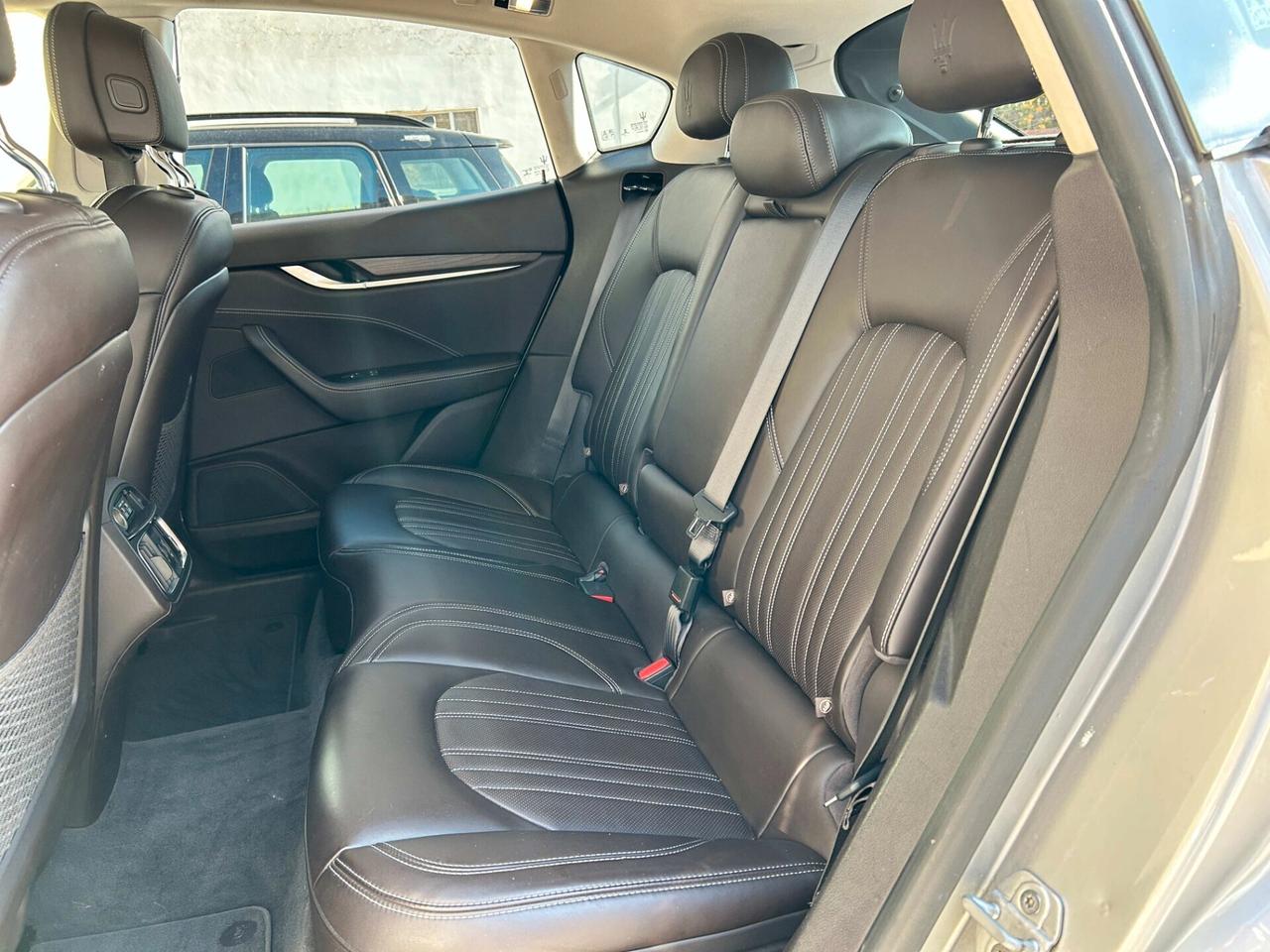 Maserati Levante V6 Diesel 275 CV AWD Granlusso