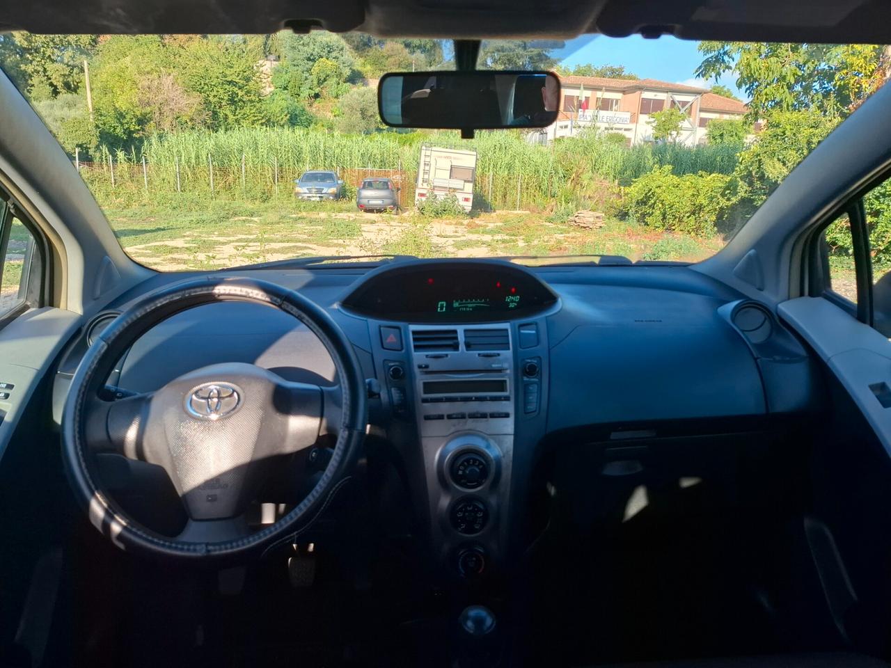 Toyota Yaris 1.0 5 porte