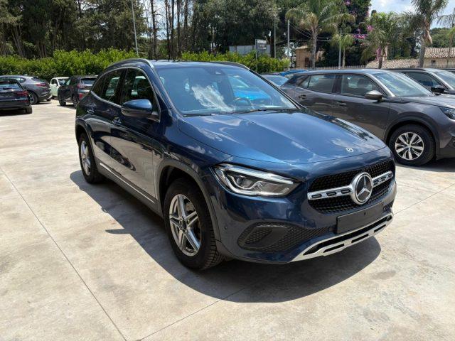 MERCEDES-BENZ GLA 200 d Automatic
