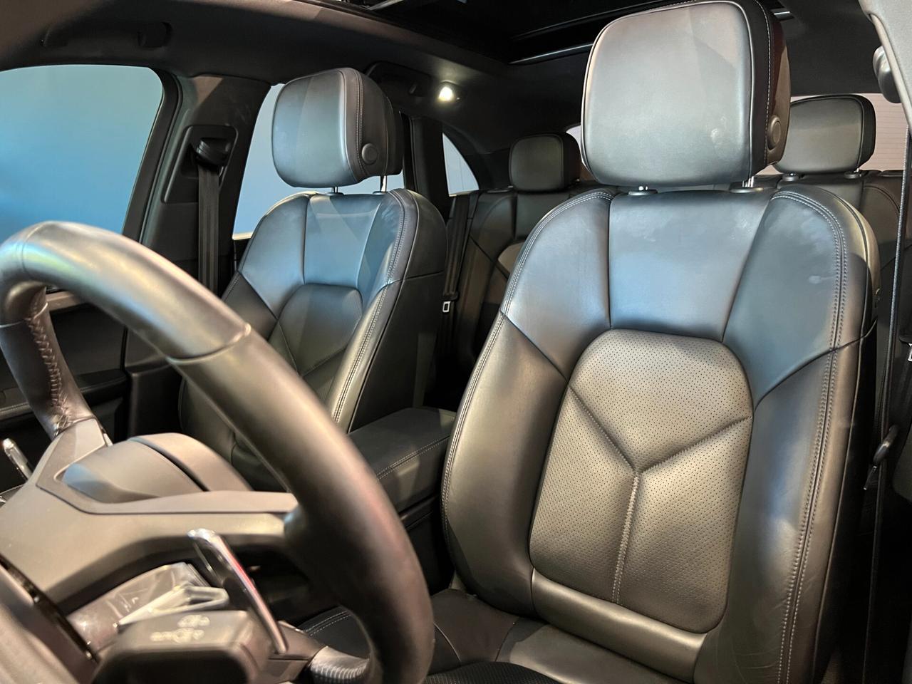 Porsche Macan 2.0 PASM PNEUMATICHE