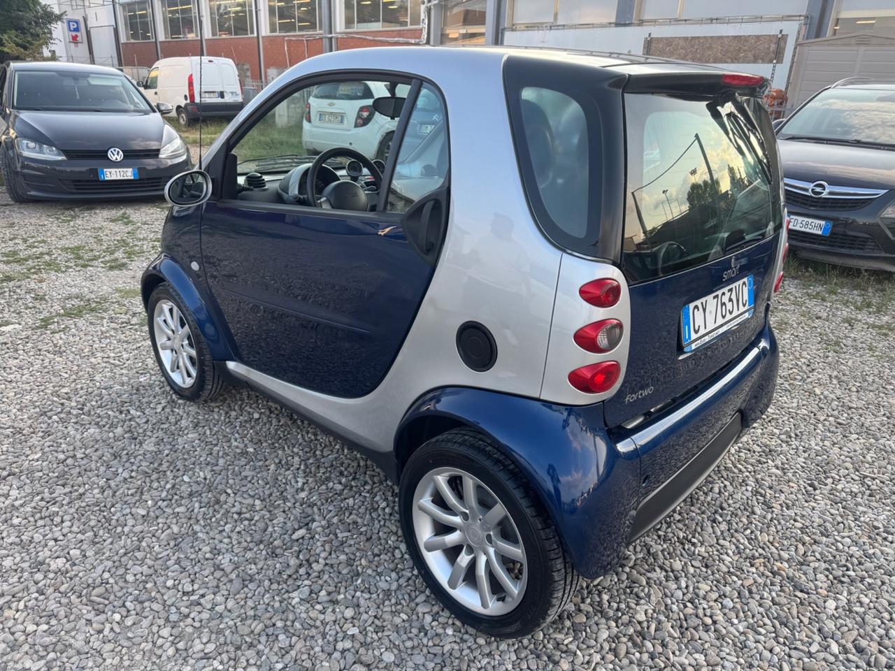 Smart ForTwo 700 coupé pure (45 kW)