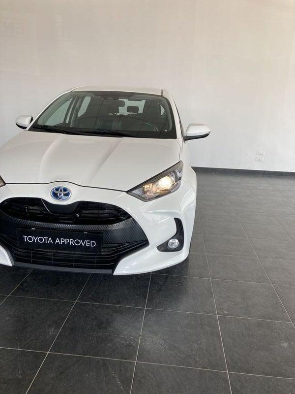Toyota Yaris Hybrid Active MY22