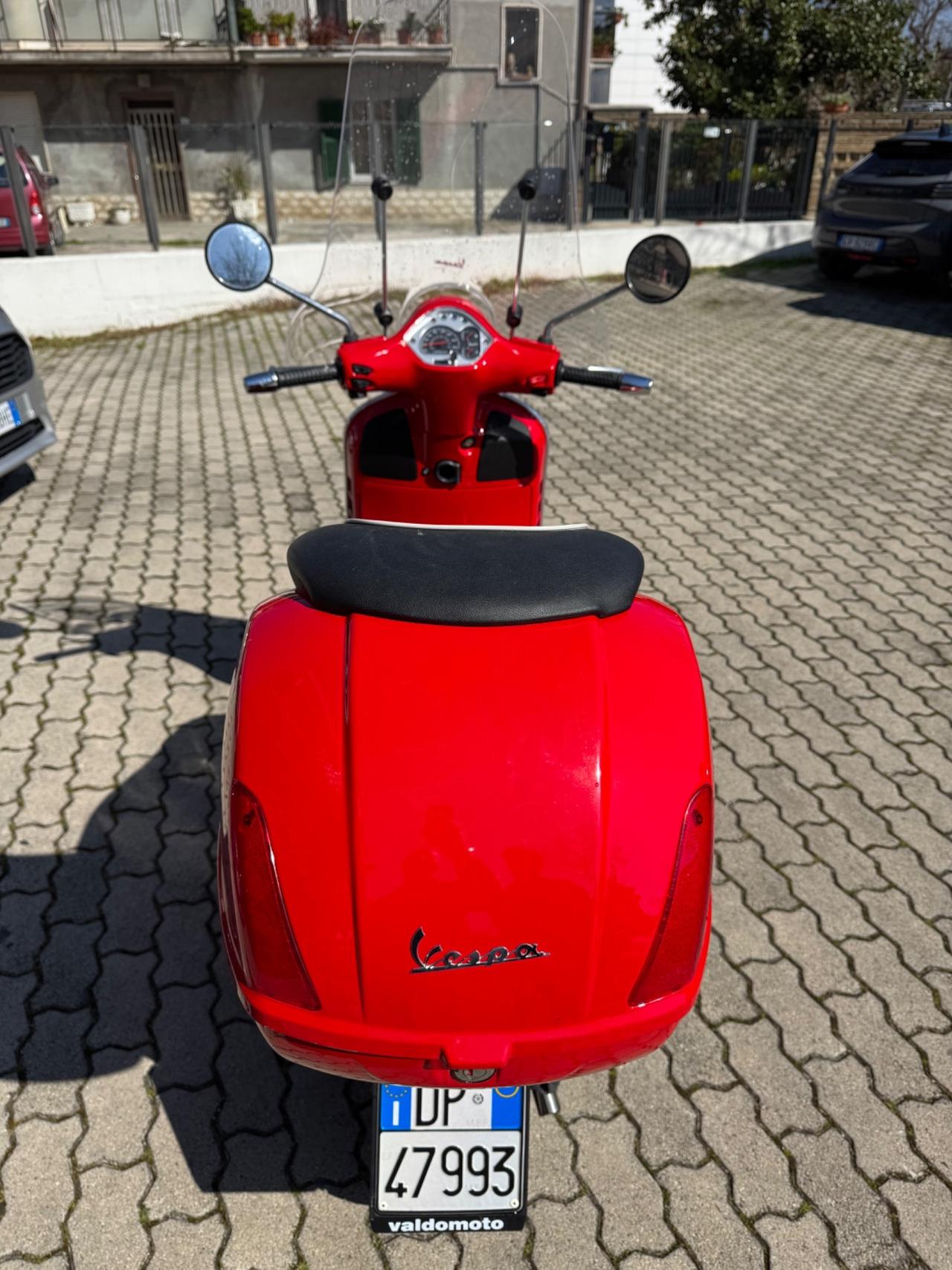 Piaggio Vespa 300 GTS