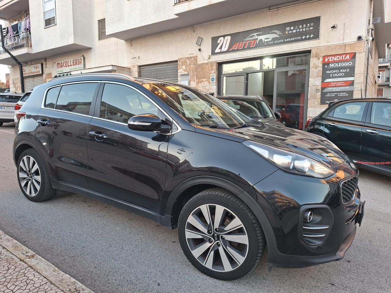 Kia Sportage 1.7 CRDI 2WD Cool * Pelle * Navi * Garantita 12 Mesi