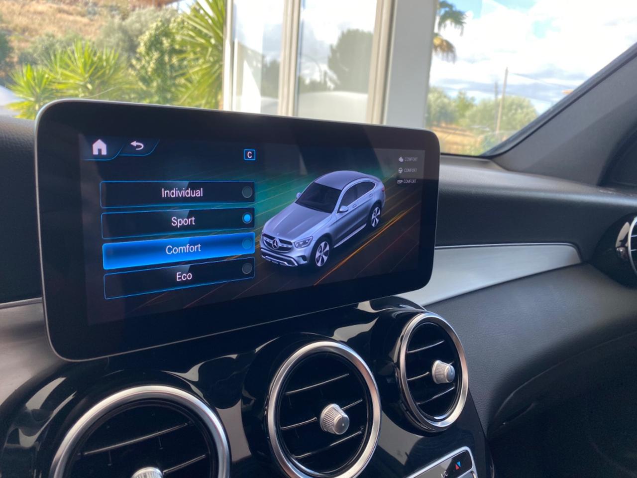 MB Glc Coupè 195cv 4Matic PREMIUM AMG+TETTO2021