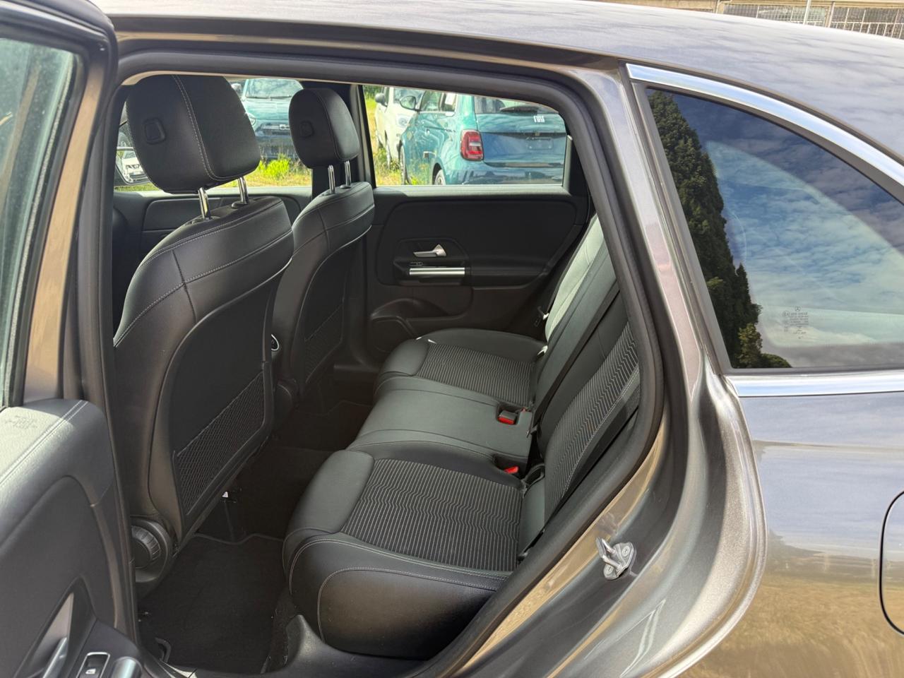 Mercedes-benz B 200 d Automatic Sport