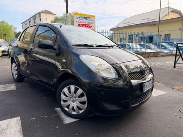 Toyota Yaris 1.0 5 porte Now 2010