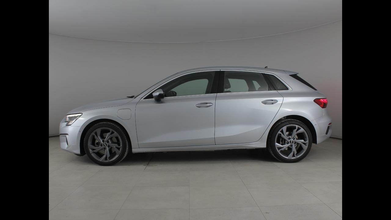 AUDI A3 IV 2020 Sportback - A3 Sportback 40 1.4 tfsi e Business Advanced s-tronic