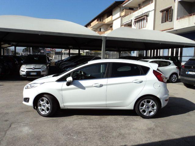 FORD Fiesta 1.5 TDCi 75CV 5 porte Titanium