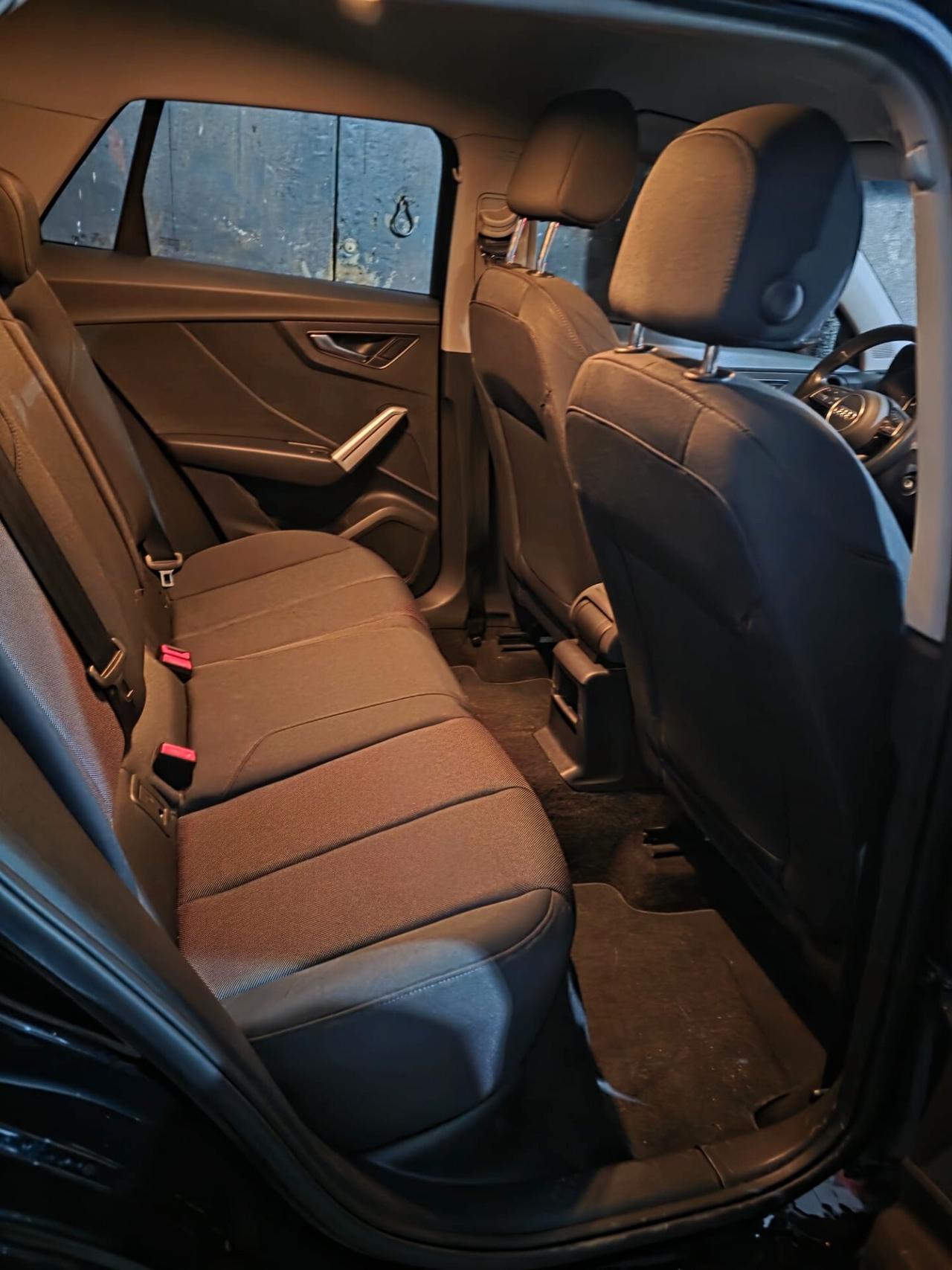 Audi Q2 30 TDI S tronic Business