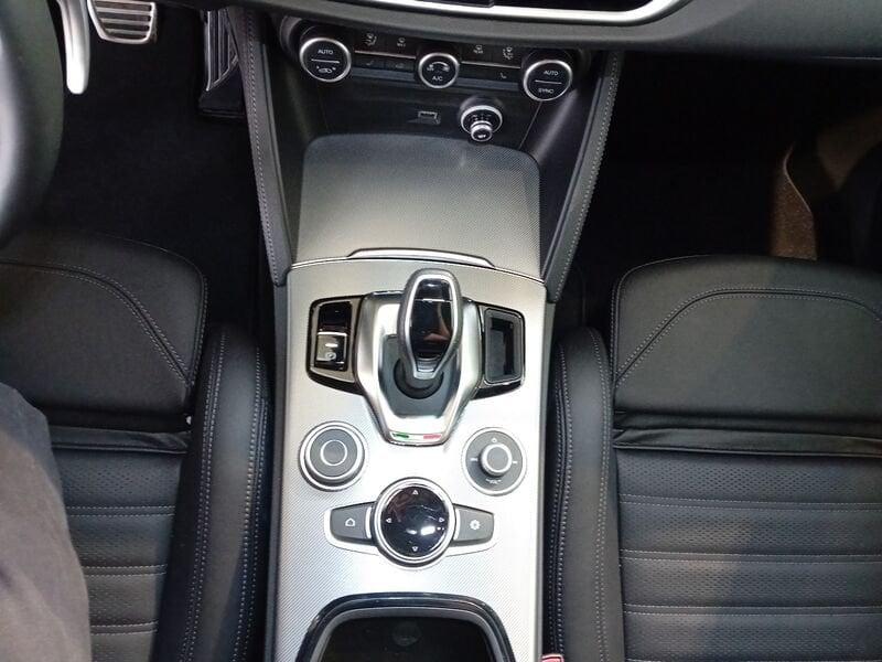 Alfa Romeo Stelvio 2.2 Turbodiesel 210 CV AT8 Q4 Veloce