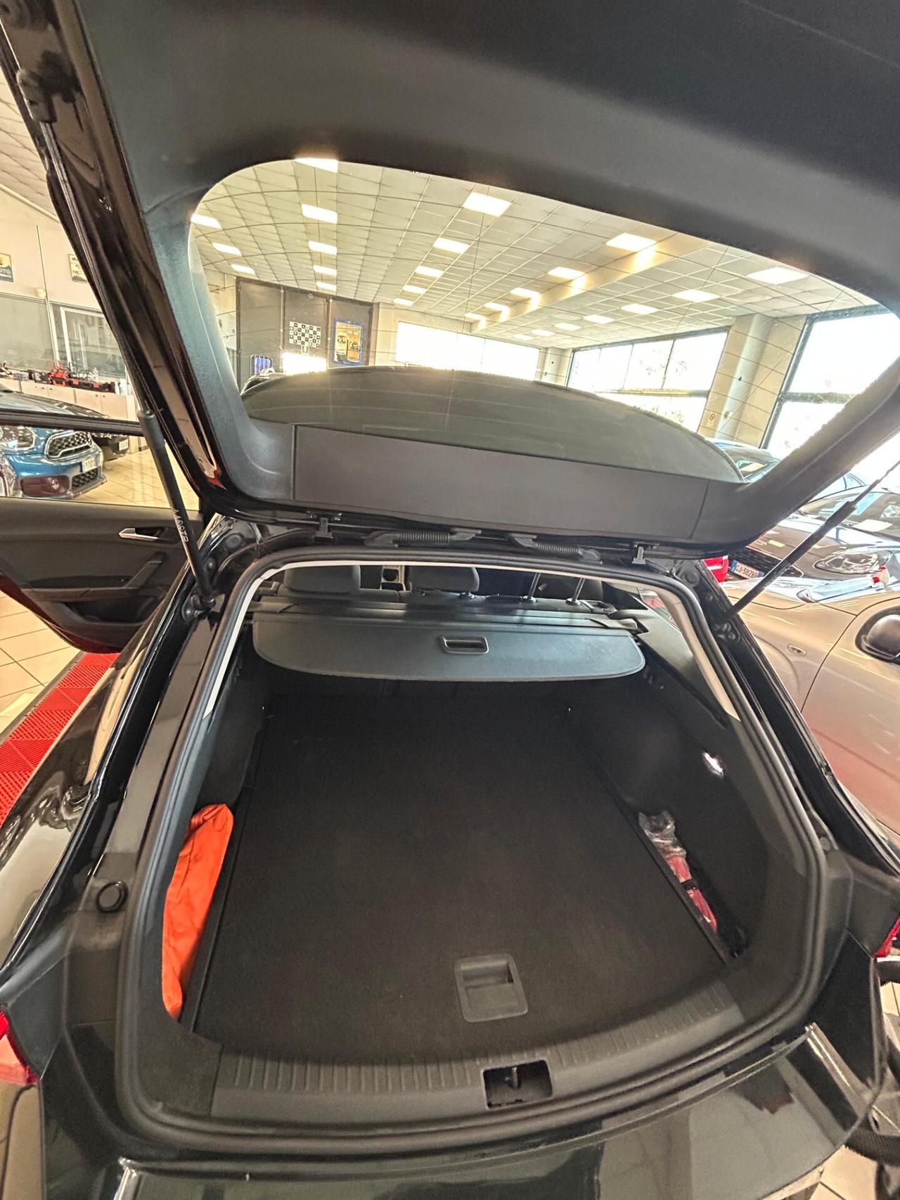 Seat Leon Sportstourer 1.5 eTSI 150 CV DSG FR