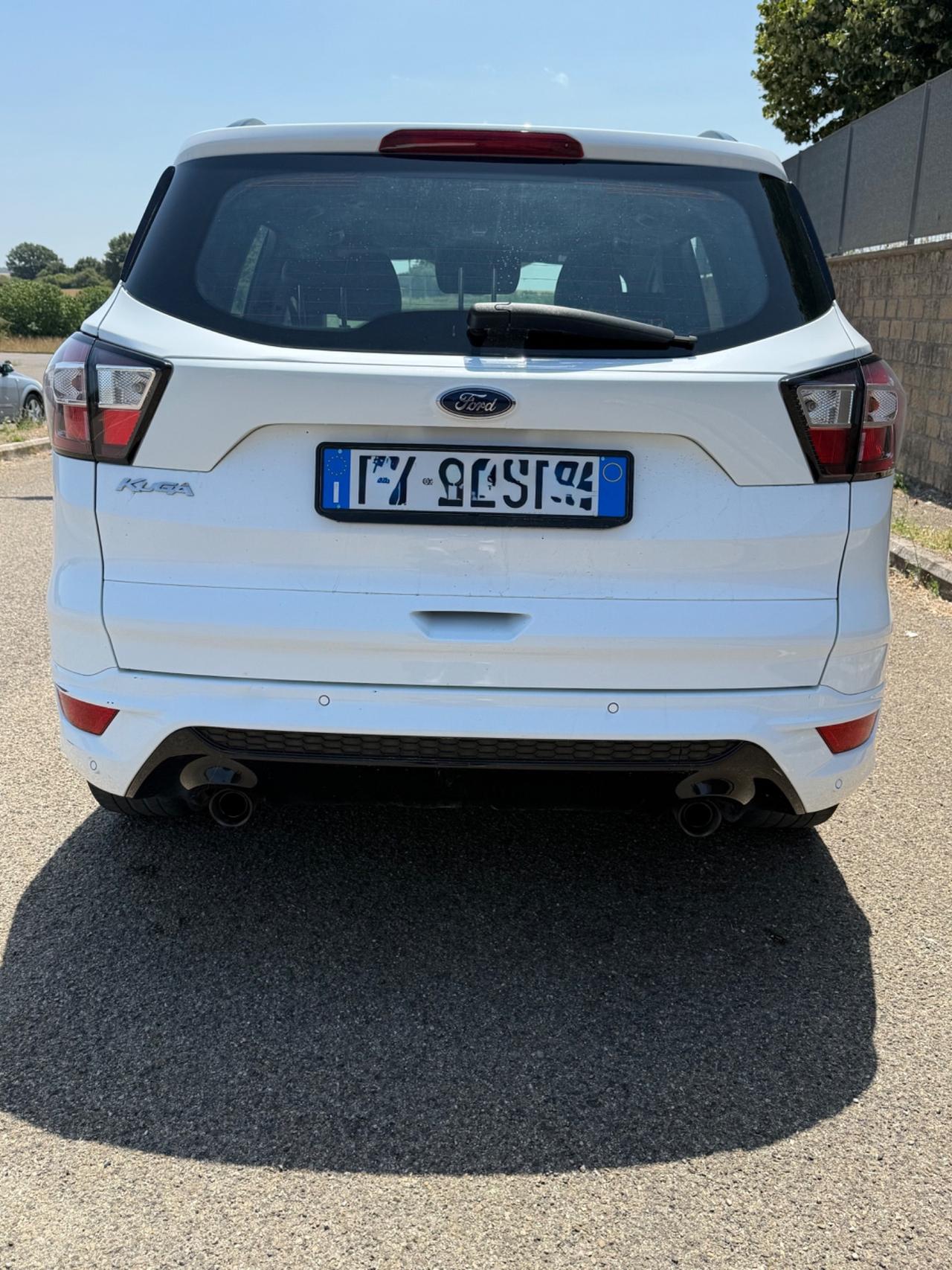 Ford Kuga 1.5 TDCI 120 CV S&S 2WD ST-Line